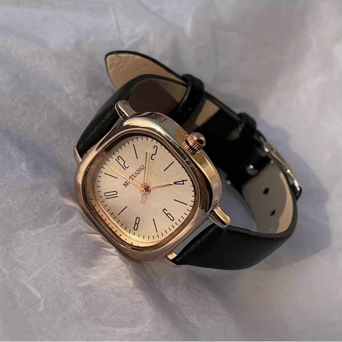 Women's Square Quartz Wristwatch