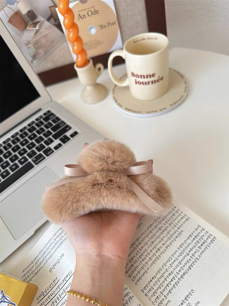 Real beaver fur claws