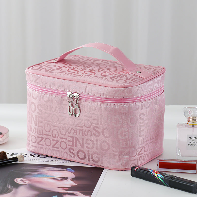 The large-capacity makeup bag is extremely popular and portable