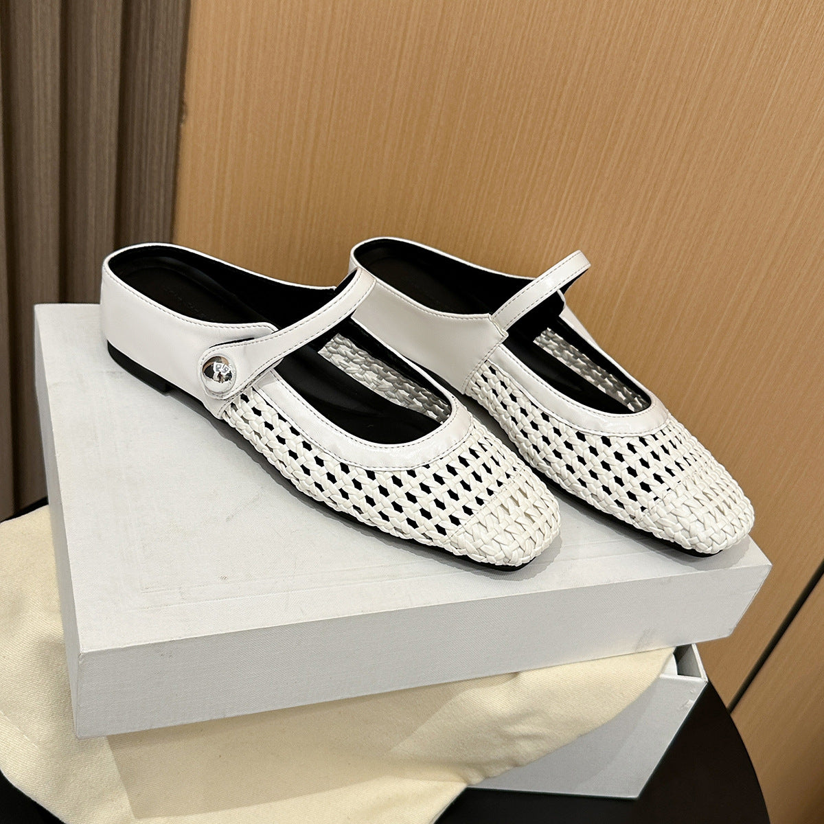 Spring/Summer Casual Flat Shoes with Single Strap