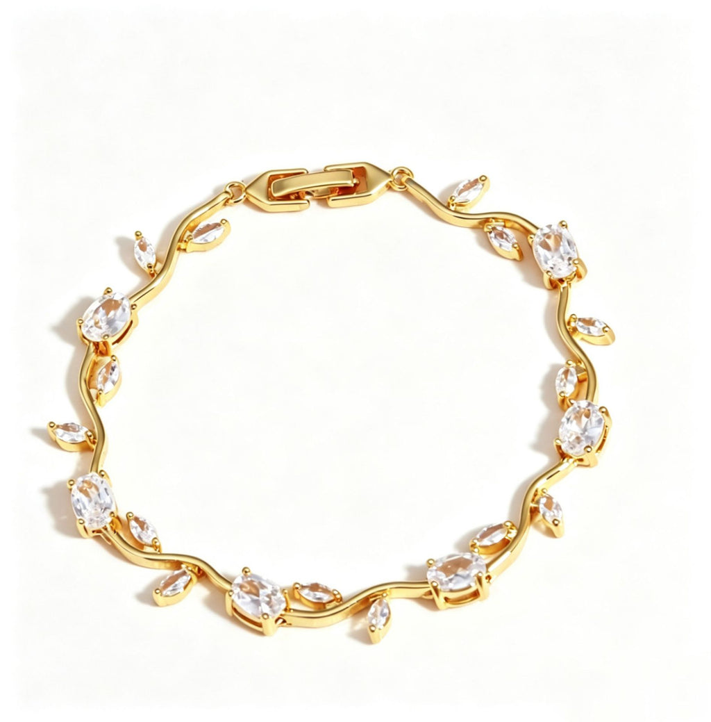 Vintage Floral Zircon Alloy Bracelet