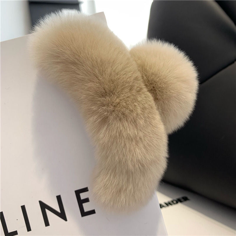 Real beaver fur claws