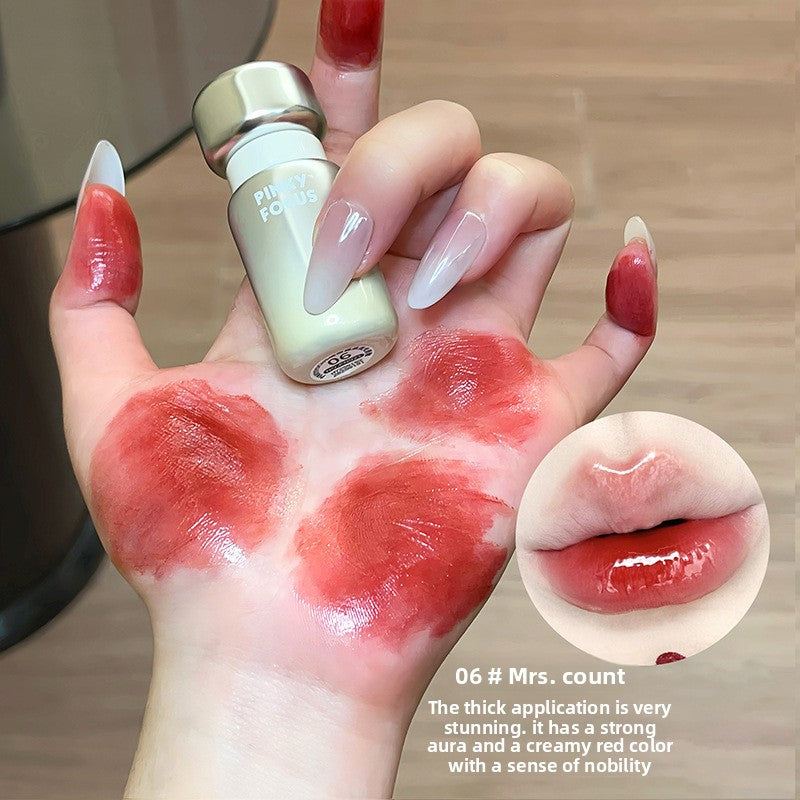 Water light mirror surface whitening pseudo-natural lipstick