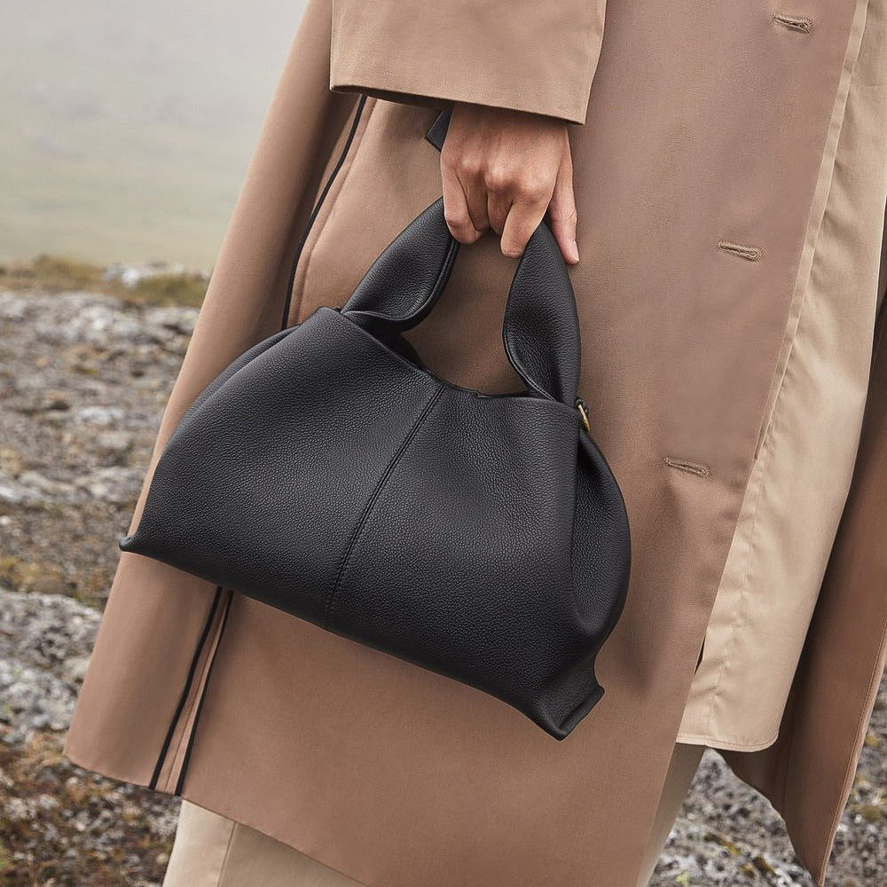 single shoulder crossbody handbag
