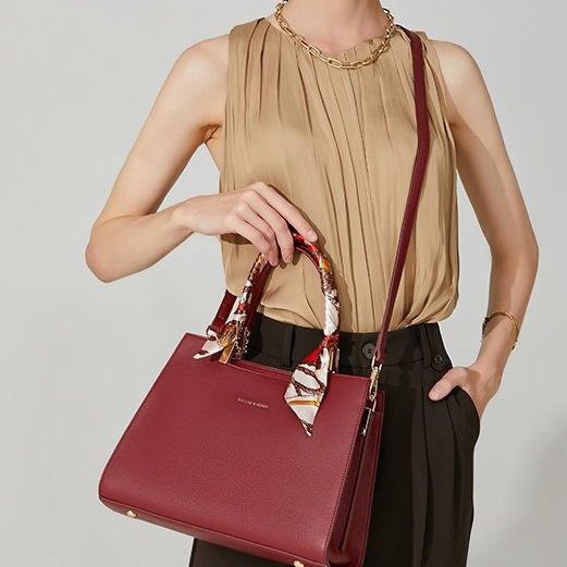 Fuguiming Magenta PU Leather Bow Tie Handbag