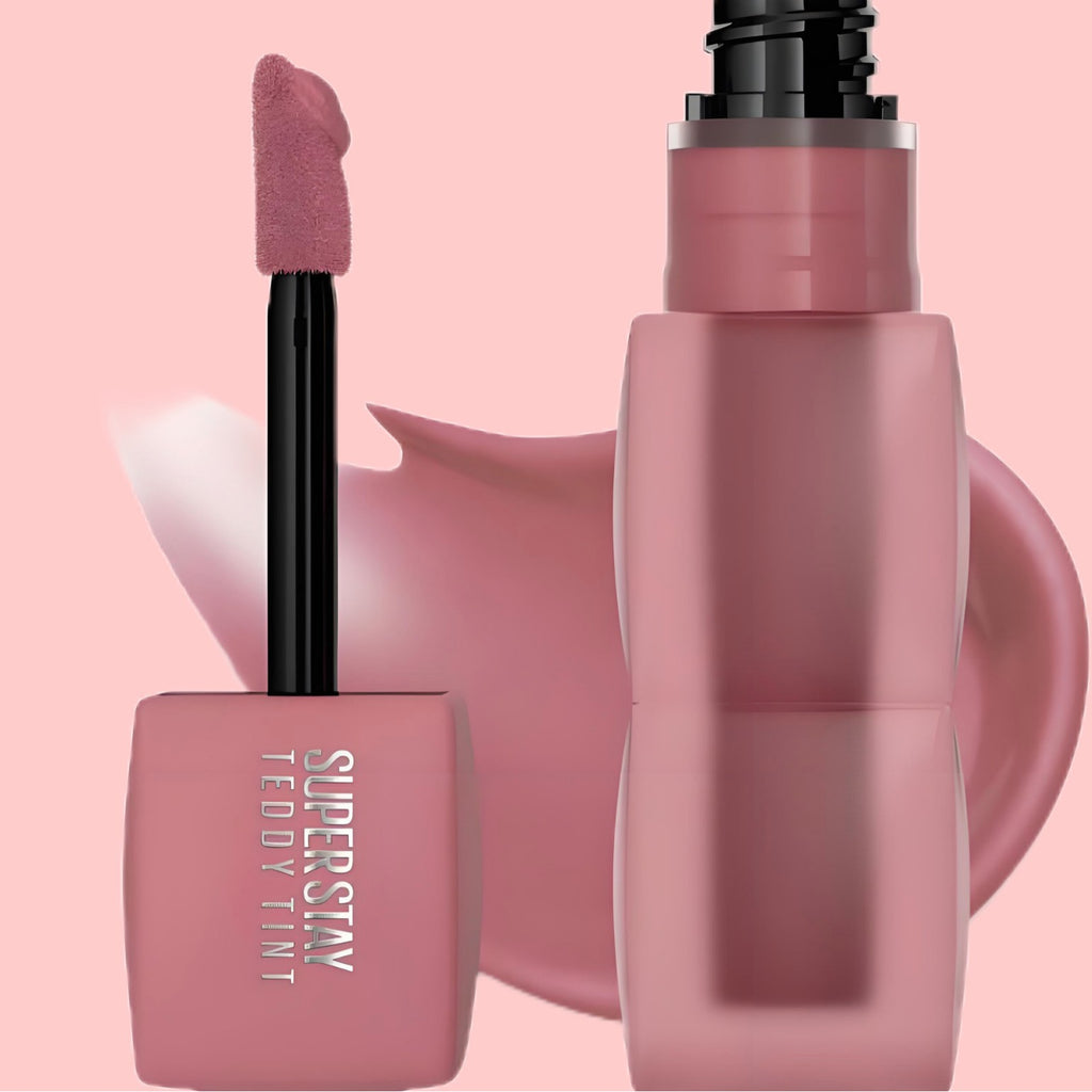 The lips are soft and misty with lip gloss
