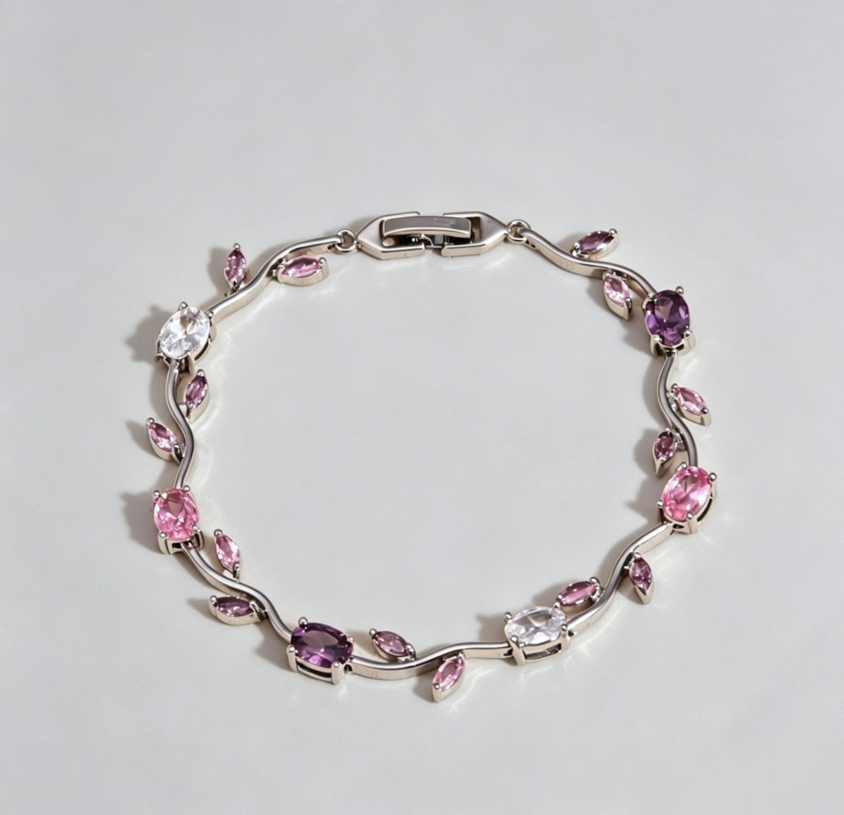 Vintage Floral Zircon Alloy Bracelet