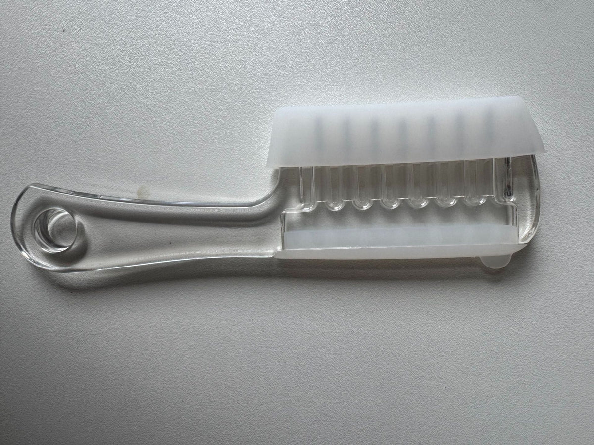Liquid Application Hair Care Comb with Crystal Roller