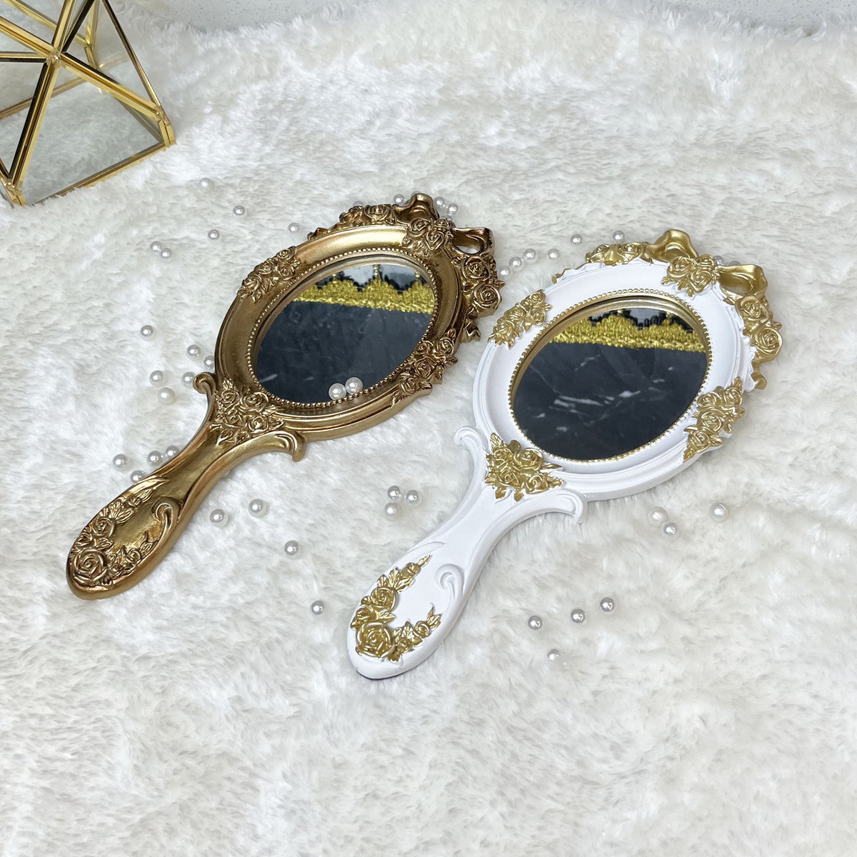 European Style Resin Handheld Mirror